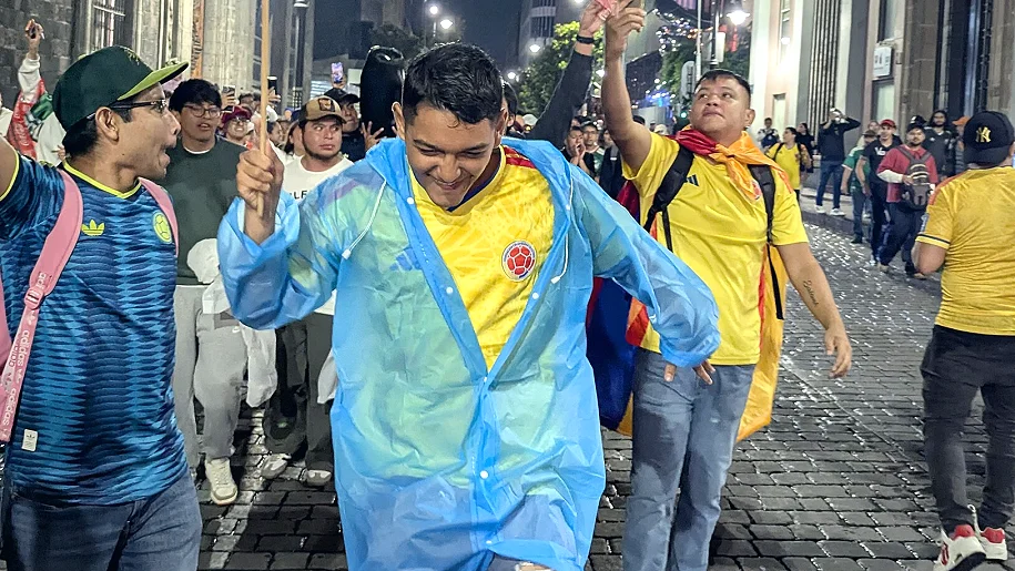 保级队的赛季管理：先定能赢的比赛，再谈表现·赛后混采间·同城德比